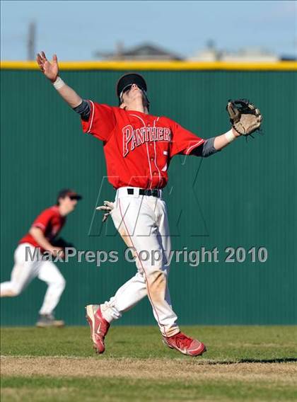Thumbnail 1 in Hillcrest vs MacArthur (Creekview Tourney) photogallery.