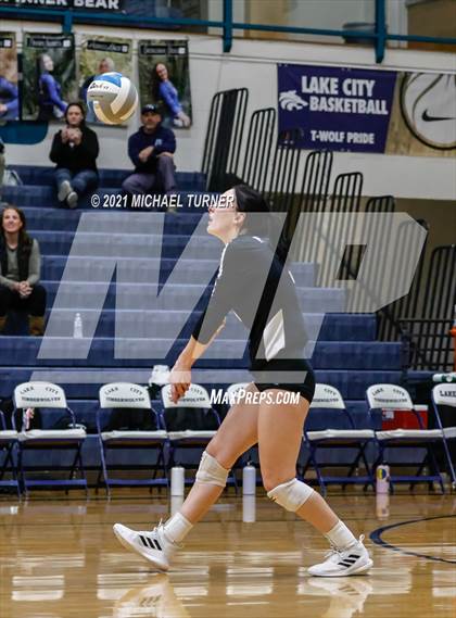 Thumbnail 1 in Parma vs Kimberly (3A State Semi-Final) photogallery.