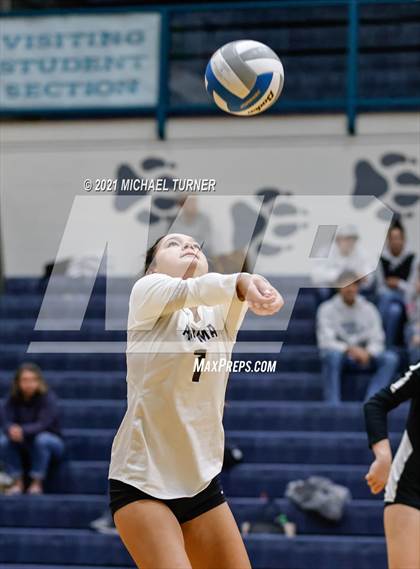 Thumbnail 1 in Parma vs Kimberly (3A State Semi-Final) photogallery.