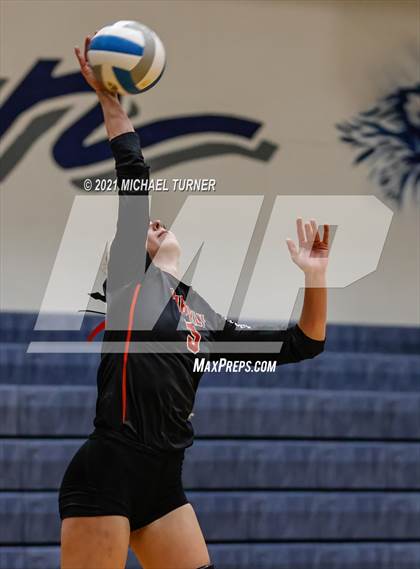 Thumbnail 2 in Parma vs Kimberly (3A State Semi-Final) photogallery.