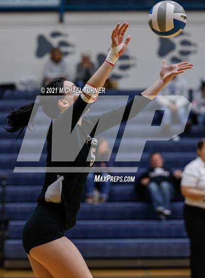 Thumbnail 2 in Parma vs Kimberly (3A State Semi-Final) photogallery.