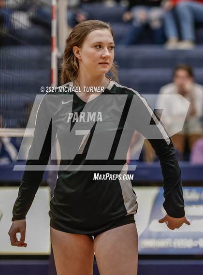 Thumbnail 1 in Parma vs Kimberly (3A State Semi-Final) photogallery.