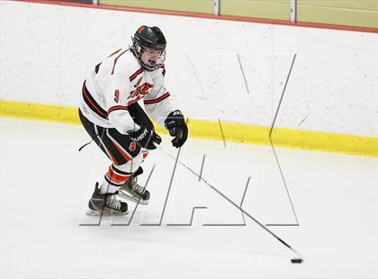 Thumbnail 3 in Ridgefield vs. New Canaan (FCIAC Semifinal) photogallery.