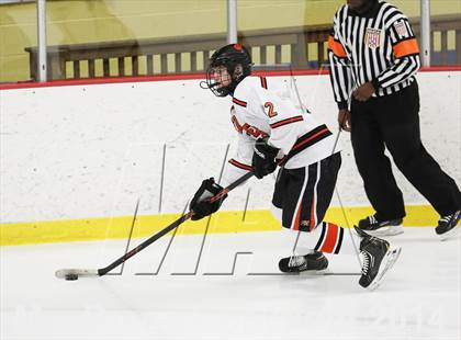 Thumbnail 3 in Ridgefield vs. New Canaan (FCIAC Semifinal) photogallery.