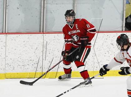 Thumbnail 2 in Ridgefield vs. New Canaan (FCIAC Semifinal) photogallery.