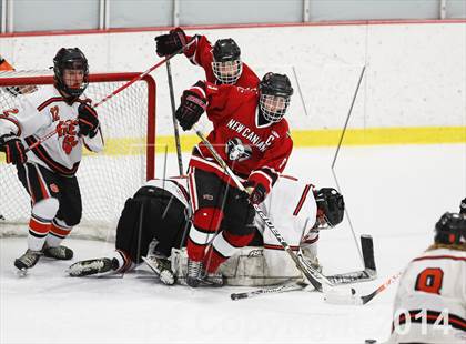 Thumbnail 3 in Ridgefield vs. New Canaan (FCIAC Semifinal) photogallery.