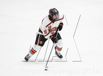 Thumbnail 3 in Ridgefield vs. New Canaan (FCIAC Semifinal) photogallery.