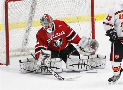 Thumbnail 2 in Ridgefield vs. New Canaan (FCIAC Semifinal) photogallery.