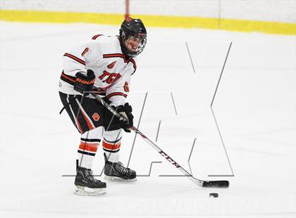 Thumbnail 2 in Ridgefield vs. New Canaan (FCIAC Semifinal) photogallery.