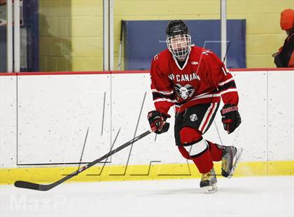 Thumbnail 3 in Ridgefield vs. New Canaan (FCIAC Semifinal) photogallery.