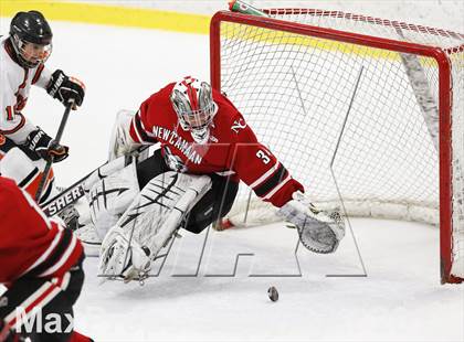 Thumbnail 2 in Ridgefield vs. New Canaan (FCIAC Semifinal) photogallery.