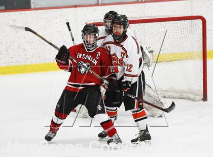Thumbnail 3 in Ridgefield vs. New Canaan (FCIAC Semifinal) photogallery.