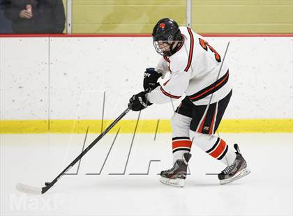 Thumbnail 1 in Ridgefield vs. New Canaan (FCIAC Semifinal) photogallery.