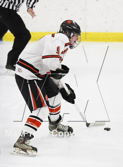 Thumbnail 1 in Ridgefield vs. New Canaan (FCIAC Semifinal) photogallery.