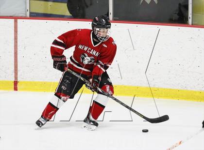 Thumbnail 3 in Ridgefield vs. New Canaan (FCIAC Semifinal) photogallery.