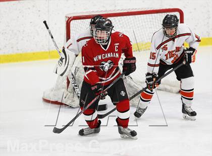 Thumbnail 3 in Ridgefield vs. New Canaan (FCIAC Semifinal) photogallery.