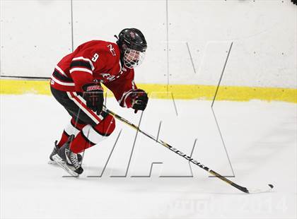 Thumbnail 2 in Ridgefield vs. New Canaan (FCIAC Semifinal) photogallery.