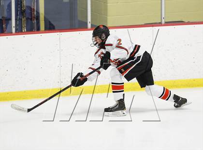 Thumbnail 2 in Ridgefield vs. New Canaan (FCIAC Semifinal) photogallery.