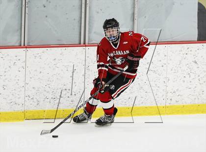 Thumbnail 2 in Ridgefield vs. New Canaan (FCIAC Semifinal) photogallery.