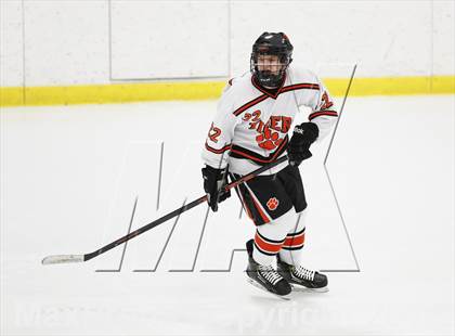 Thumbnail 1 in Ridgefield vs. New Canaan (FCIAC Semifinal) photogallery.