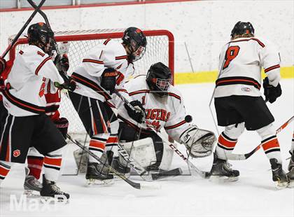 Thumbnail 3 in Ridgefield vs. New Canaan (FCIAC Semifinal) photogallery.