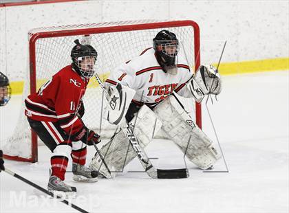 Thumbnail 3 in Ridgefield vs. New Canaan (FCIAC Semifinal) photogallery.