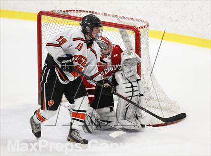 Thumbnail 3 in Ridgefield vs. New Canaan (FCIAC Semifinal) photogallery.