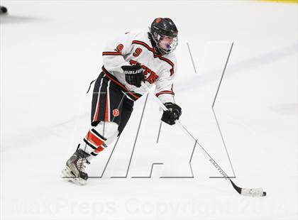 Thumbnail 3 in Ridgefield vs. New Canaan (FCIAC Semifinal) photogallery.