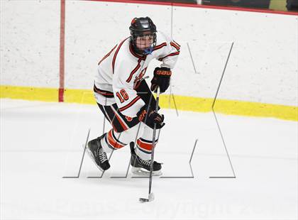 Thumbnail 3 in Ridgefield vs. New Canaan (FCIAC Semifinal) photogallery.