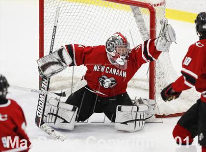 Thumbnail 2 in Ridgefield vs. New Canaan (FCIAC Semifinal) photogallery.