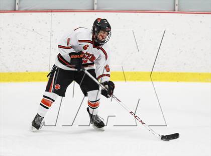Thumbnail 3 in Ridgefield vs. New Canaan (FCIAC Semifinal) photogallery.