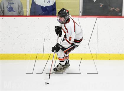 Thumbnail 3 in Ridgefield vs. New Canaan (FCIAC Semifinal) photogallery.