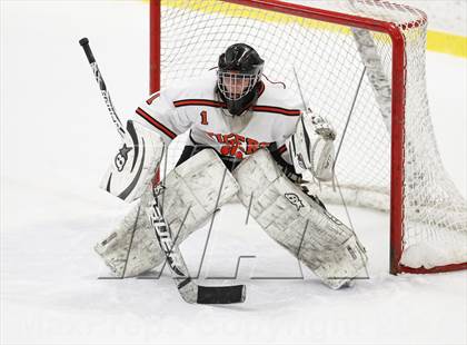 Thumbnail 1 in Ridgefield vs. New Canaan (FCIAC Semifinal) photogallery.