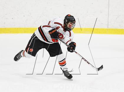 Thumbnail 2 in Ridgefield vs. New Canaan (FCIAC Semifinal) photogallery.