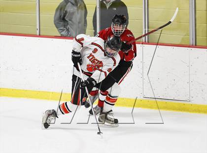 Thumbnail 2 in Ridgefield vs. New Canaan (FCIAC Semifinal) photogallery.