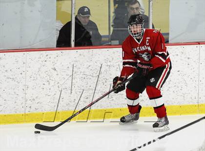 Thumbnail 2 in Ridgefield vs. New Canaan (FCIAC Semifinal) photogallery.