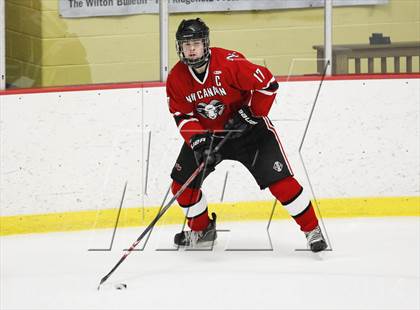 Thumbnail 3 in Ridgefield vs. New Canaan (FCIAC Semifinal) photogallery.