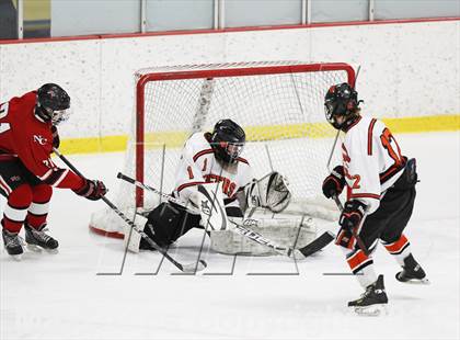 Thumbnail 2 in Ridgefield vs. New Canaan (FCIAC Semifinal) photogallery.