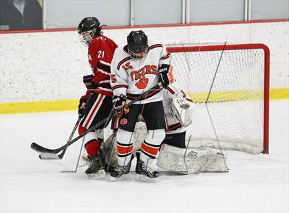Thumbnail 3 in Ridgefield vs. New Canaan (FCIAC Semifinal) photogallery.