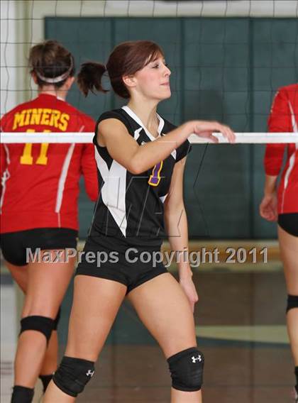 Thumbnail 1 in Willows vs. Yreka (CIF NS D4 Final) photogallery.