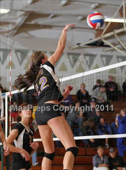 Thumbnail 2 in Willows vs. Yreka (CIF NS D4 Final) photogallery.