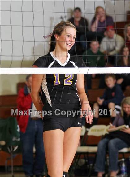 Thumbnail 2 in Willows vs. Yreka (CIF NS D4 Final) photogallery.