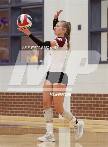 Thumbnail 3 in Ponder vs. Callisburg (UIL 3A Volleyball Area) photogallery.