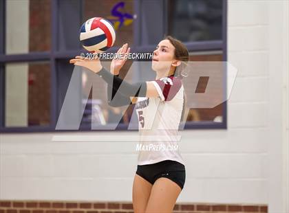 Thumbnail 2 in Ponder vs. Callisburg (UIL 3A Volleyball Area) photogallery.