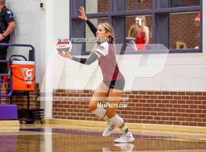 Thumbnail 1 in Ponder vs. Callisburg (UIL 3A Volleyball Area) photogallery.