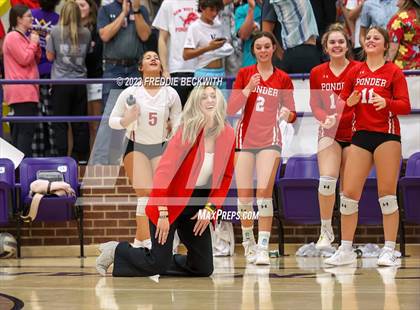 Thumbnail 1 in Ponder vs. Callisburg (UIL 3A Volleyball Area) photogallery.