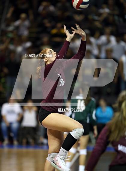 Thumbnail 2 in Cheyenne Mountain vs. Thompson Valley (CHSAA 4A State Championship) photogallery.