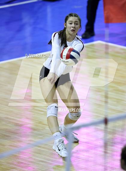 Thumbnail 2 in Cheyenne Mountain vs. Thompson Valley (CHSAA 4A State Championship) photogallery.