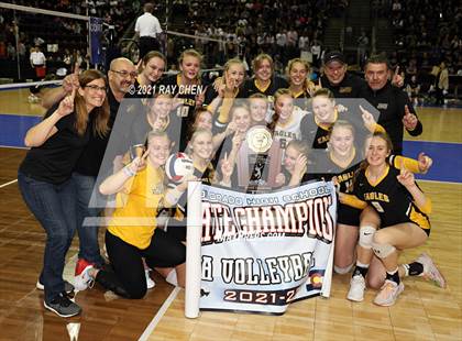 Thumbnail 1 in Cheyenne Mountain vs. Thompson Valley (CHSAA 4A State Championship) photogallery.
