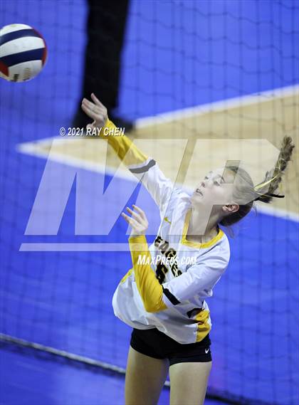 Thumbnail 1 in Cheyenne Mountain vs. Thompson Valley (CHSAA 4A State Championship) photogallery.
